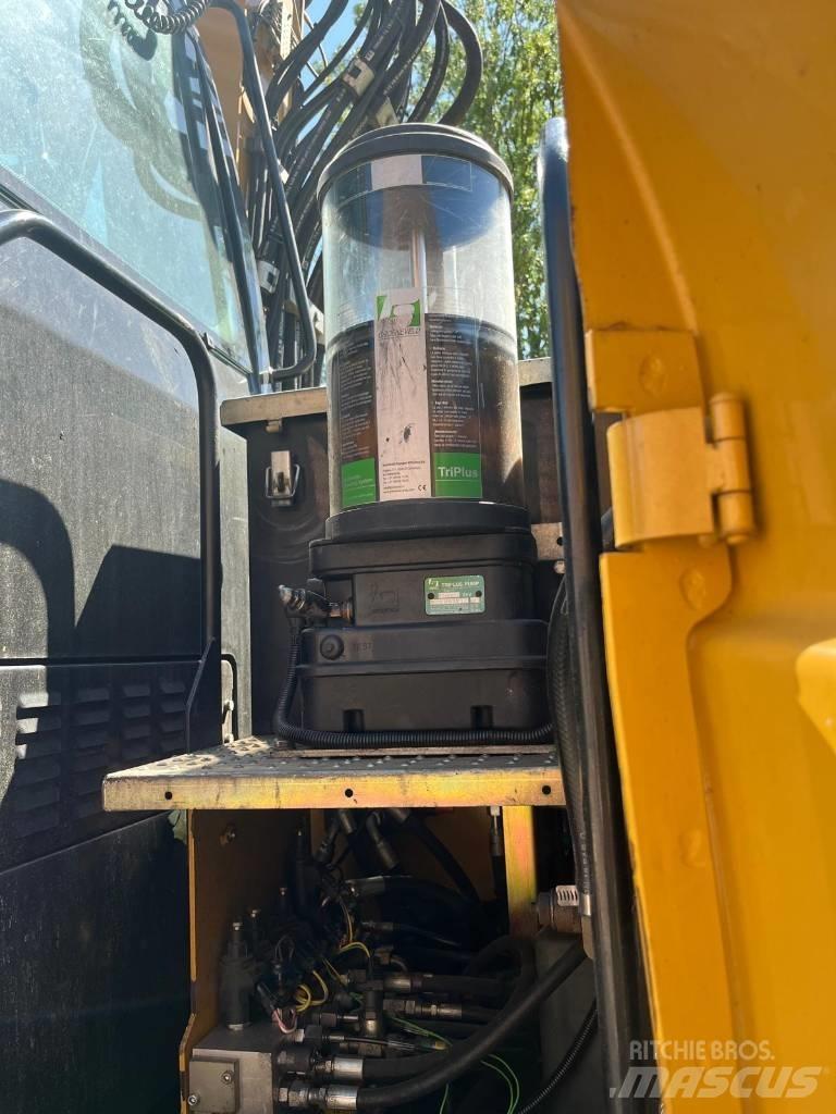 CAT M 313 D Wielgraafmachines