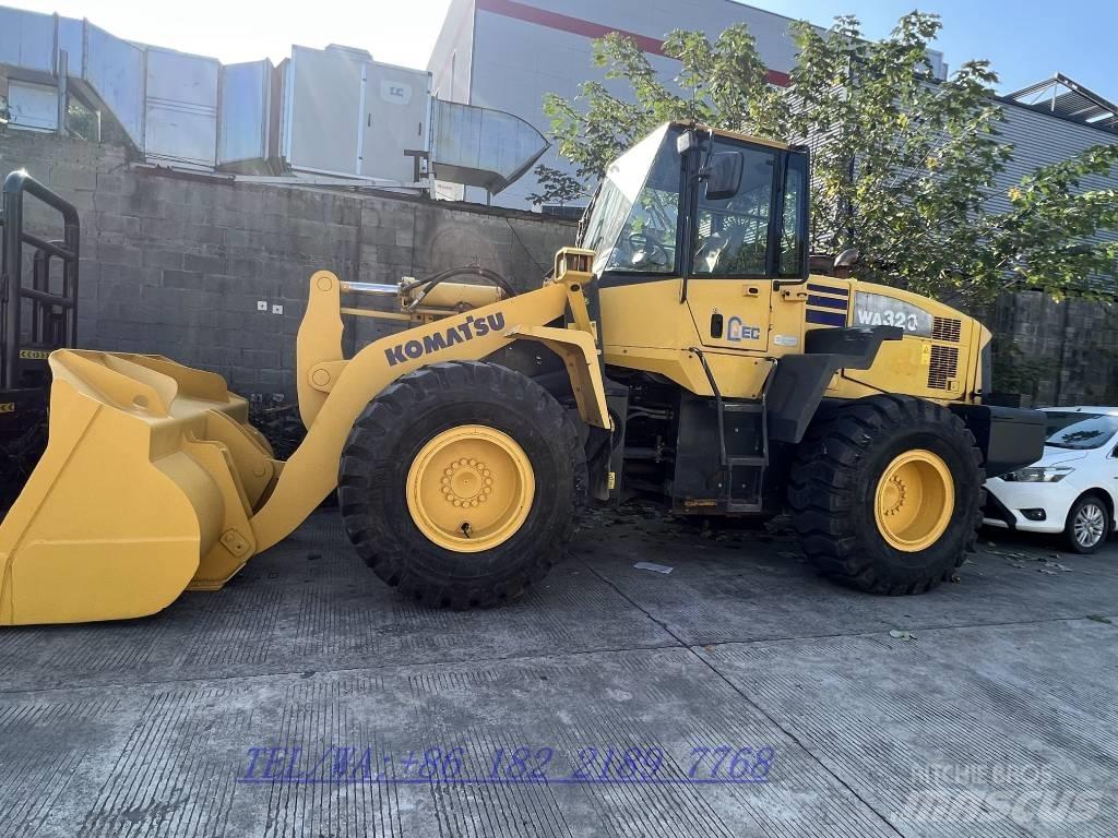 Komatsu WA320 Wielladers