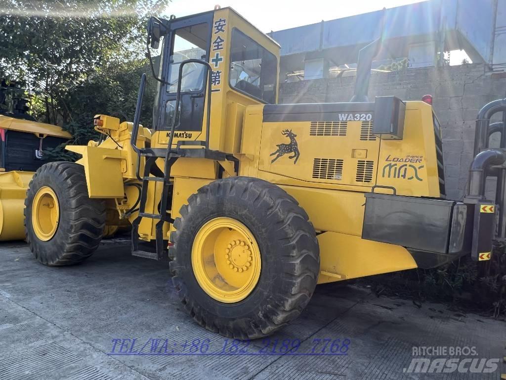 Komatsu WA320 Wielladers