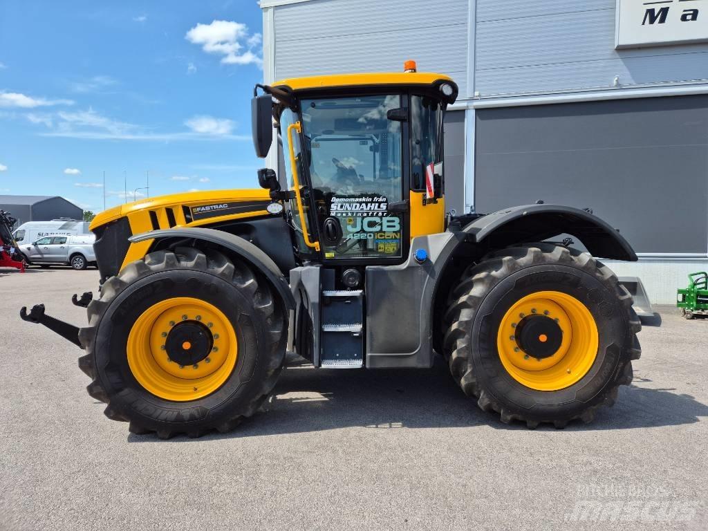 JCB Fastrac 4220 Tractoren