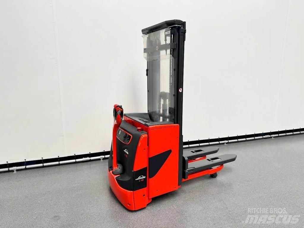 Linde L 16 l Meeloop stapelaar