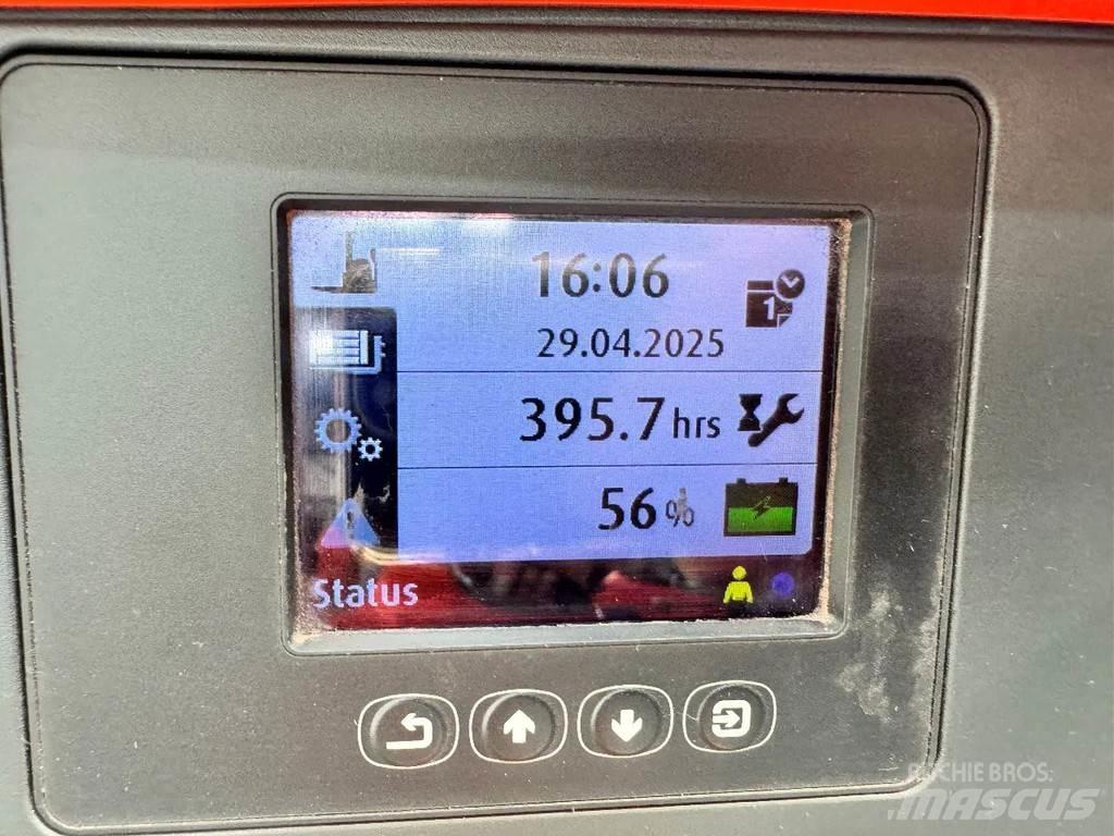 Linde L 16 l Meeloop stapelaar