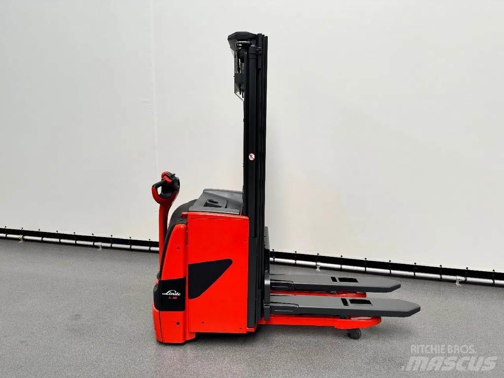 Linde L 16 l Meeloop stapelaar