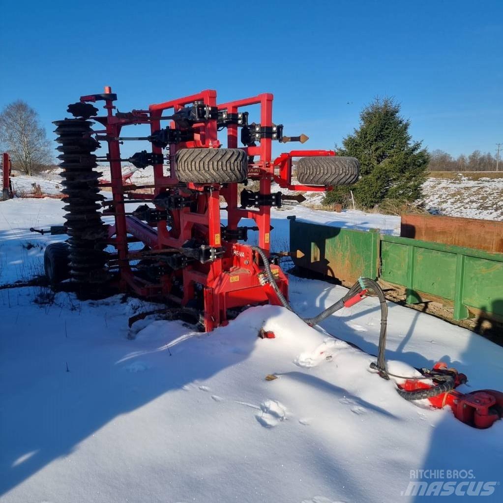 He-Va Triple-Tiller Cultivatoren