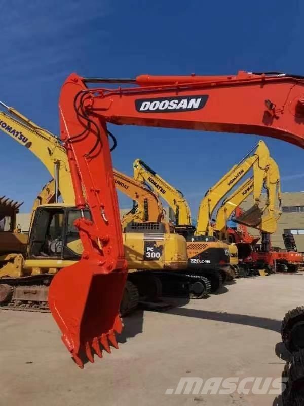 Doosan DX 225 Rupsgraafmachines