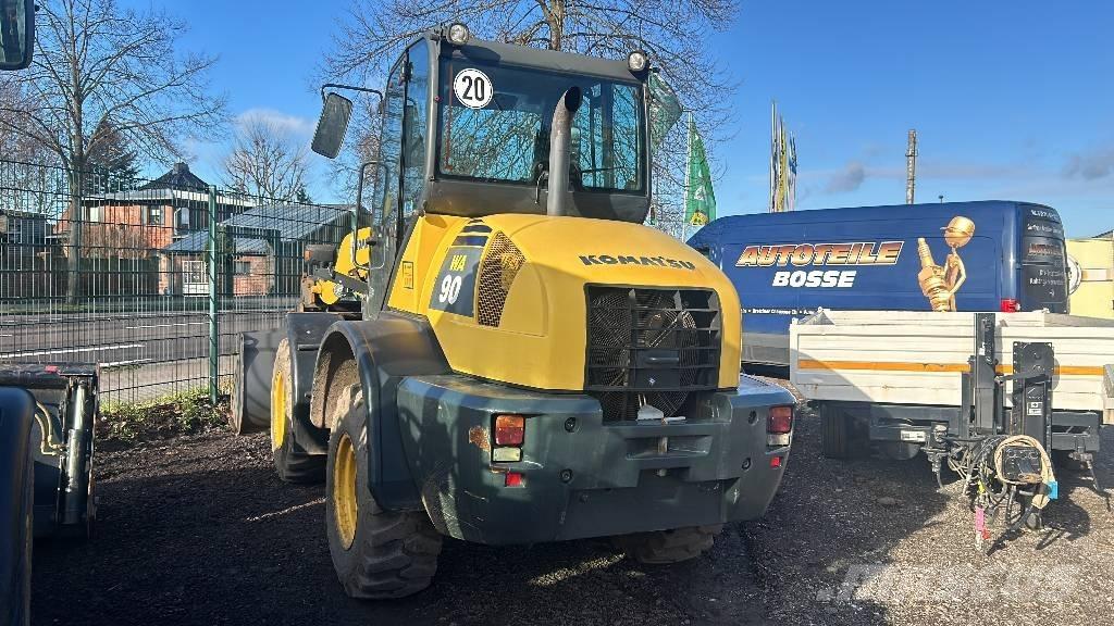 Komatsu WA 90 Wielladers