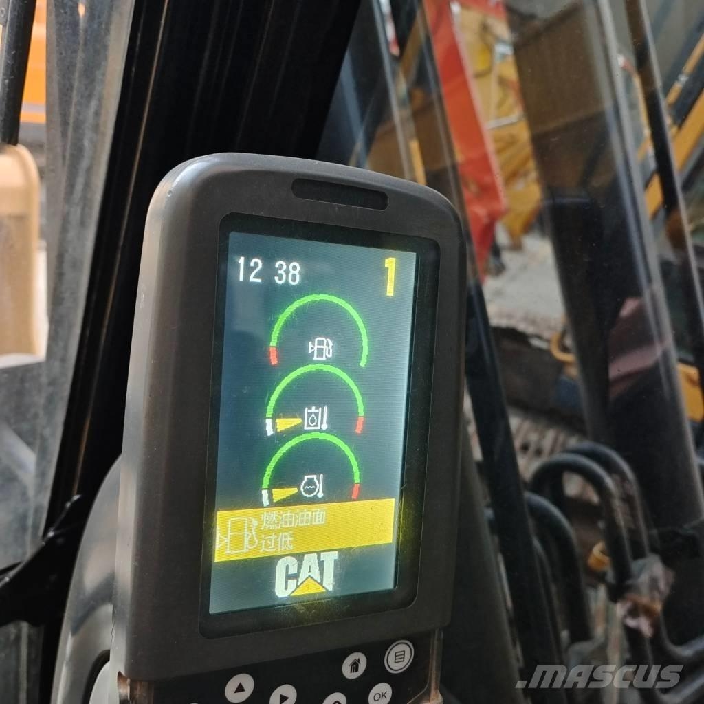 CAT 330 D L Rupsgraafmachines