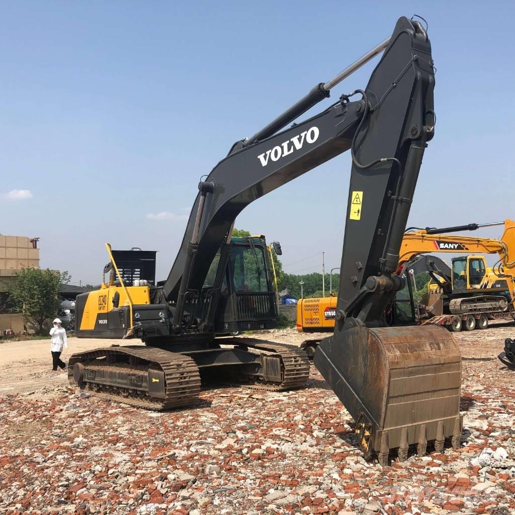 Volvo EC240 Rupsgraafmachines