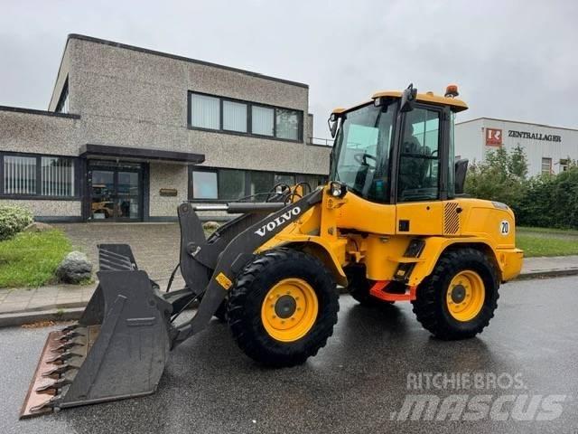 Volvo L 30 G Wielladers