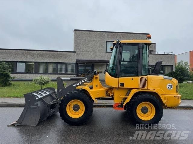 Volvo L 30 G Wielladers