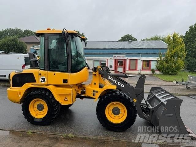 Volvo L 30 G Wielladers