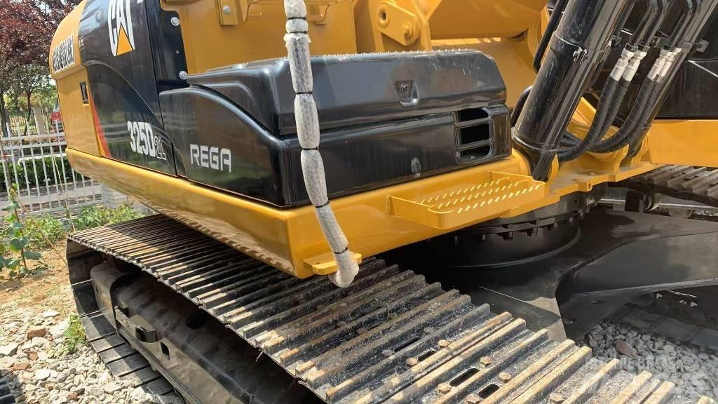 CAT 325D2L Rupsgraafmachines