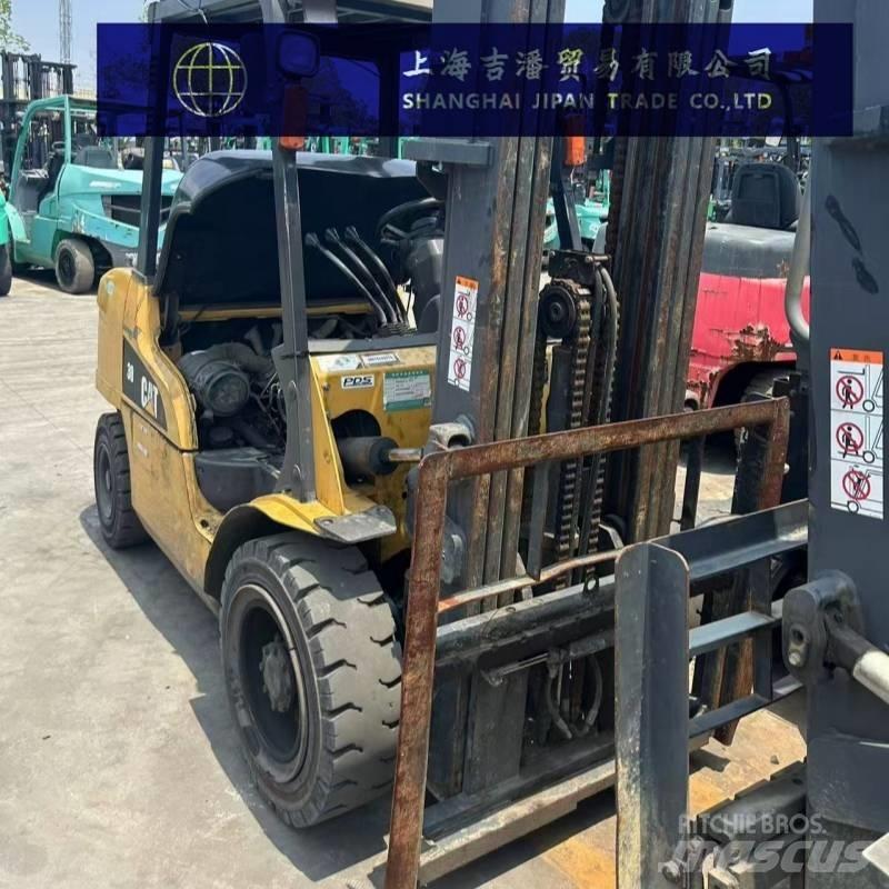 CAT DP 35 N Diesel heftrucks