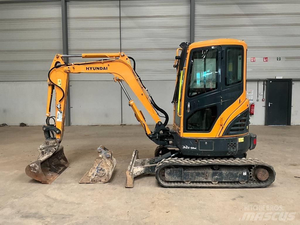 Hyundai 30 Z-9 AK Minigraafmachines < 7t