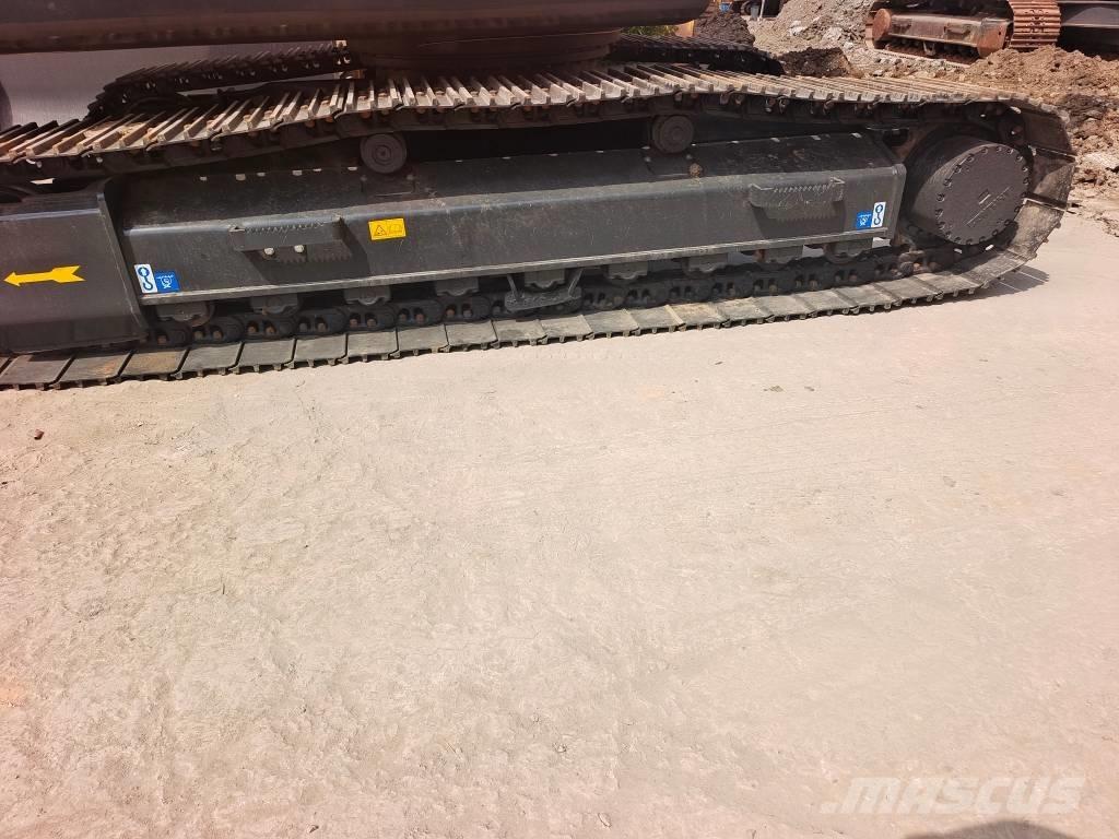 Hyundai HX220 HD Rupsgraafmachines