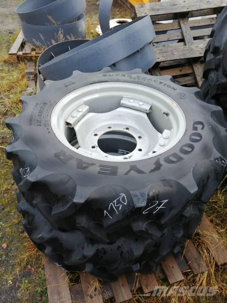 Goodyear 12,4r24 Banden, wielen en velgen