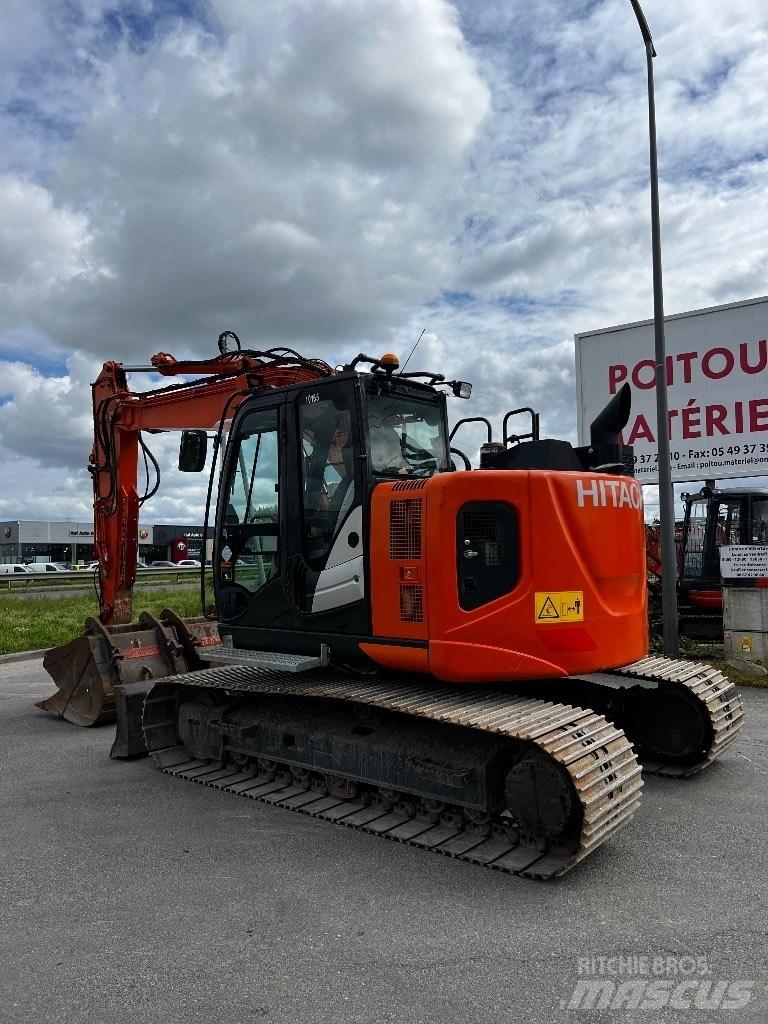 Hitachi ZX 135 US-6 Rupsgraafmachines