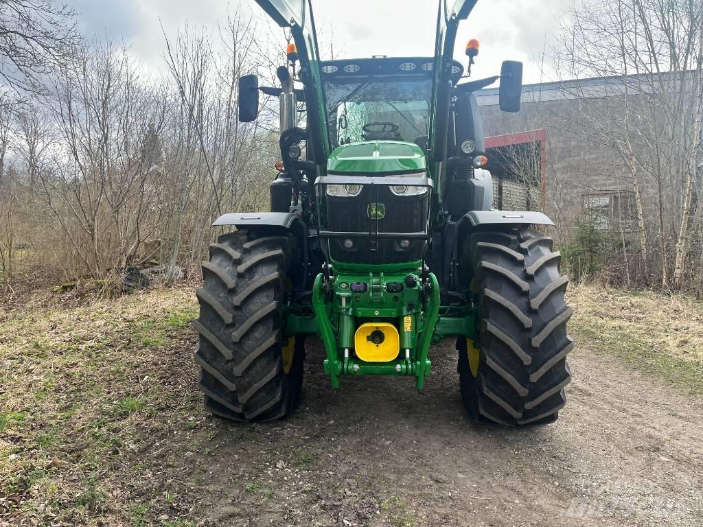 John Deere 6250 R Tractoren