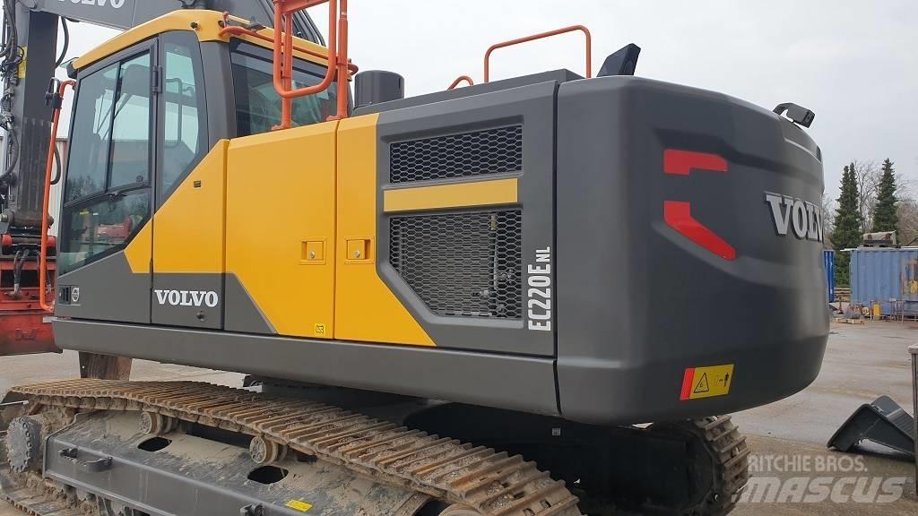 Volvo EC 220 E Rupsgraafmachines