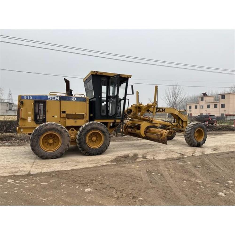 SEM 919 Wieldozers