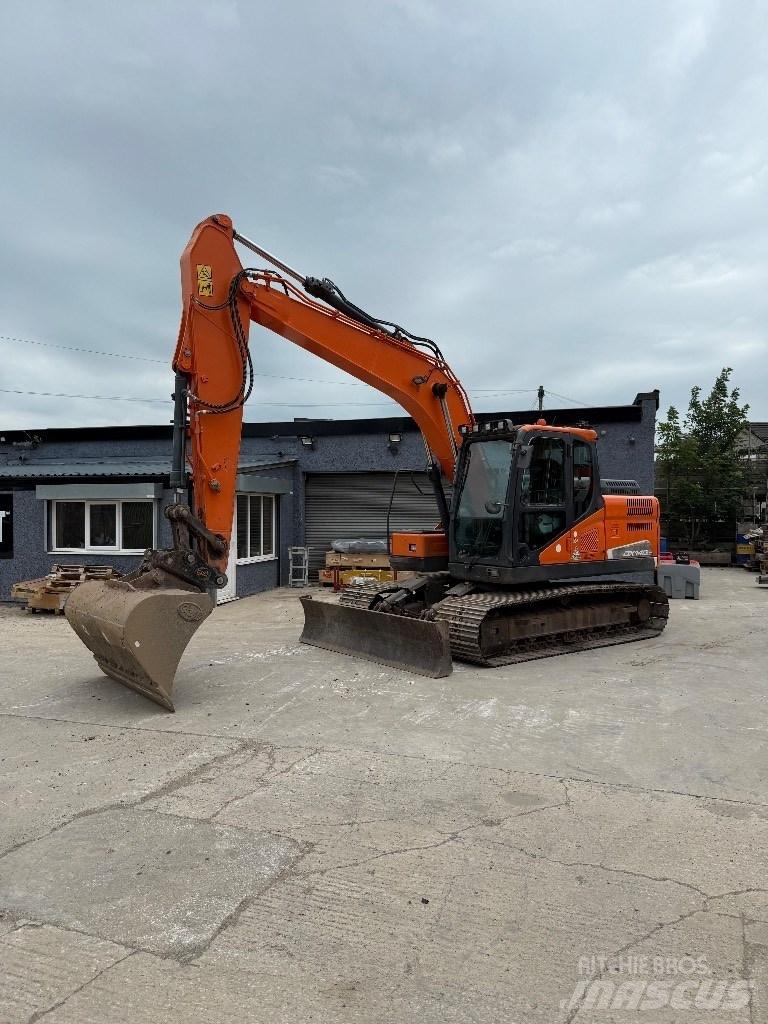 Doosan DX 140 LC Rupsgraafmachines