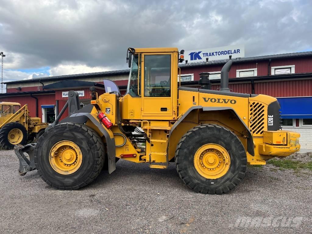 Volvo L 120 E Wielladers