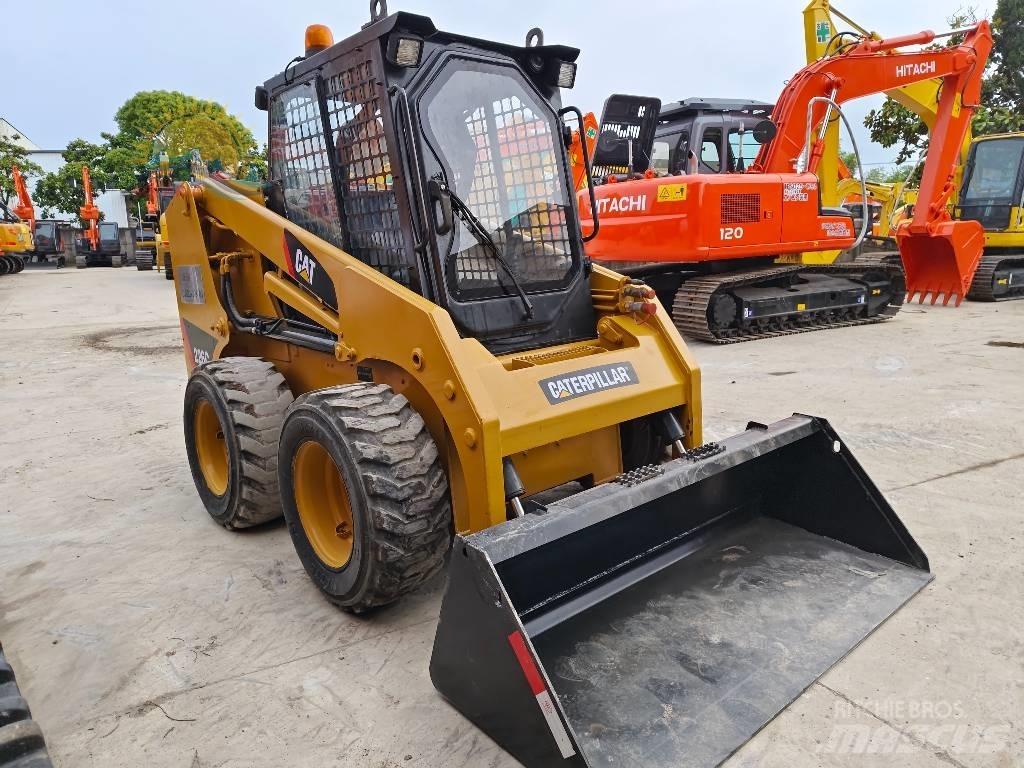 CAT 226 C Schrankladers