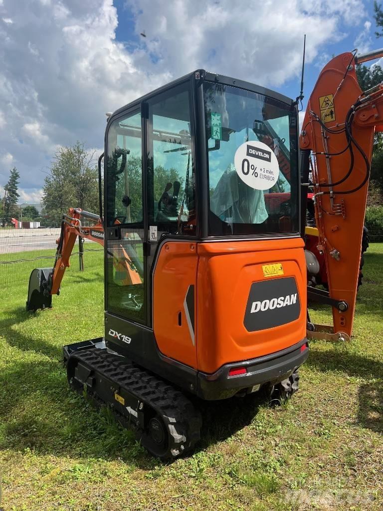 Doosan DX 19 Rupsgraafmachines