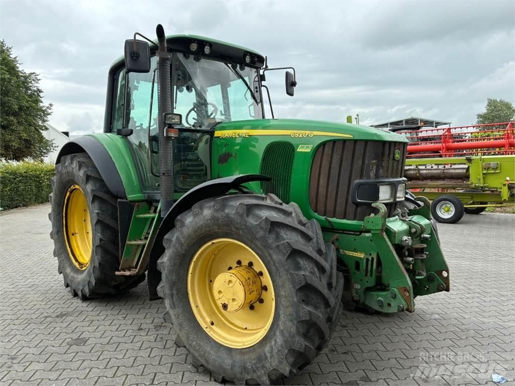 John Deere 6920 S Tractoren