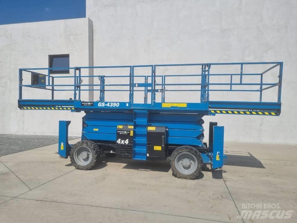 Genie GS 4390 - R304 Schaarhoogwerkers
