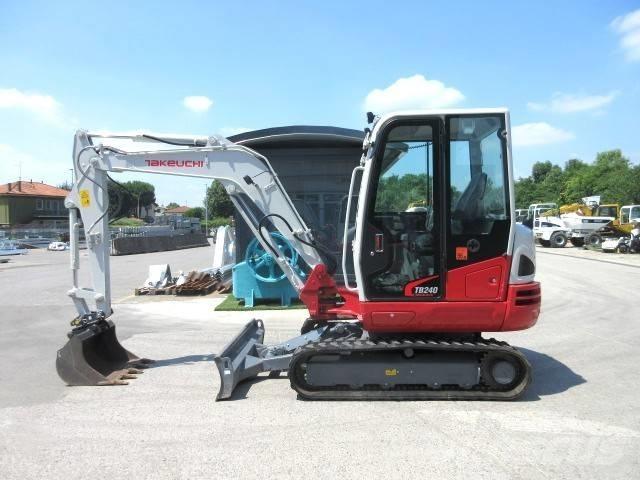 Takeuchi TB 240 Minigraafmachines < 7t