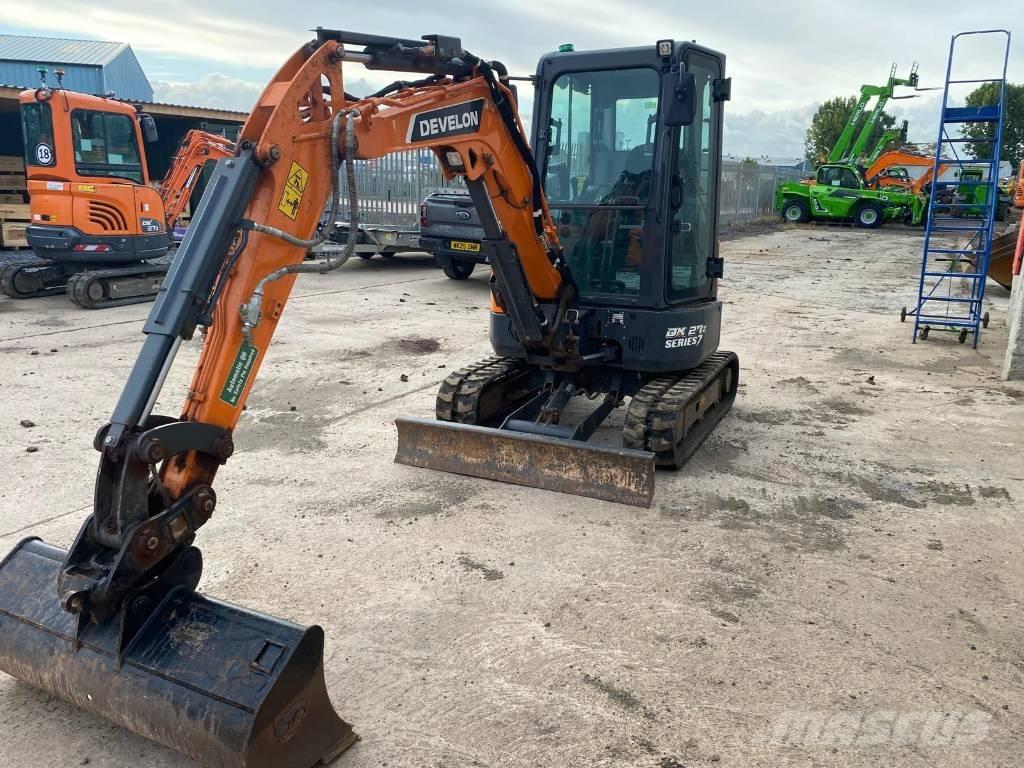 Develon DX 27 Z-7 Minigraafmachines < 7t