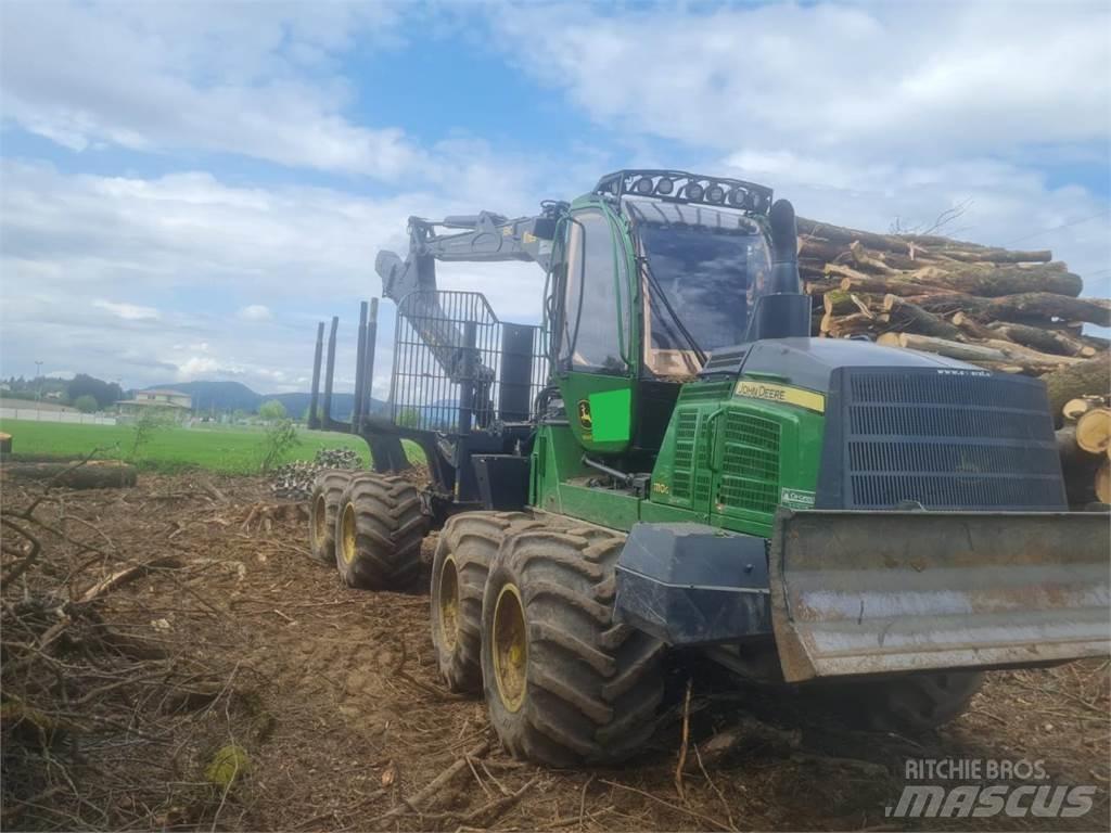 John Deere 1110 G Uitrijwagens