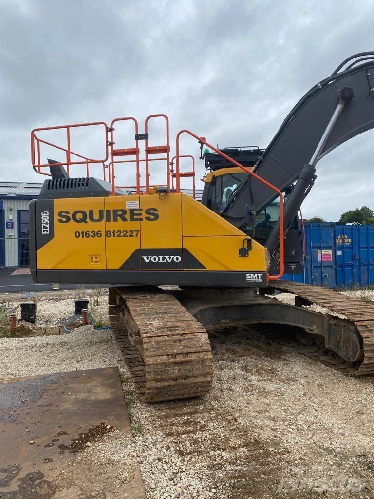 Volvo EC250 E L Rupsgraafmachines