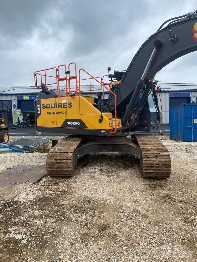 Volvo EC250 E L Rupsgraafmachines