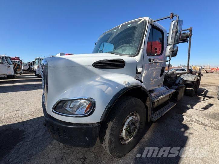 Freightliner M2 Containertrucks met kabelsysteem