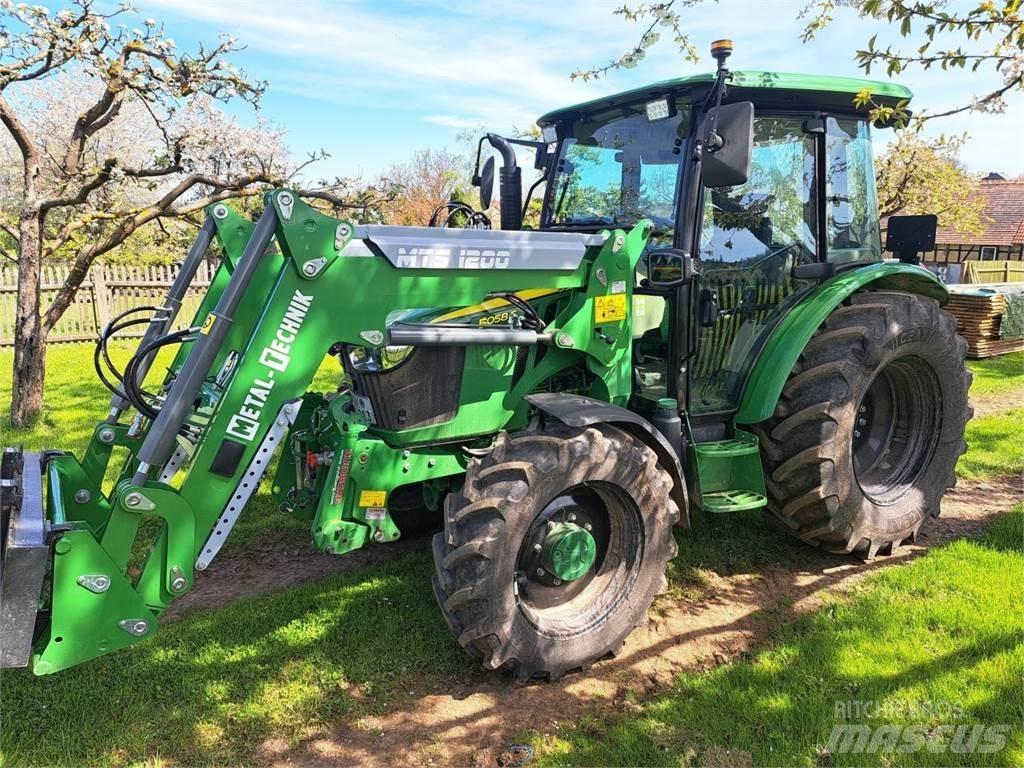 John Deere 5058E Tractoren