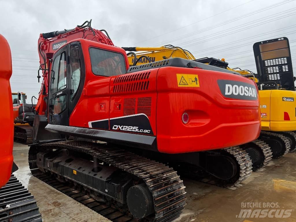 Doosan DX 225 LC-9 Rupsgraafmachines