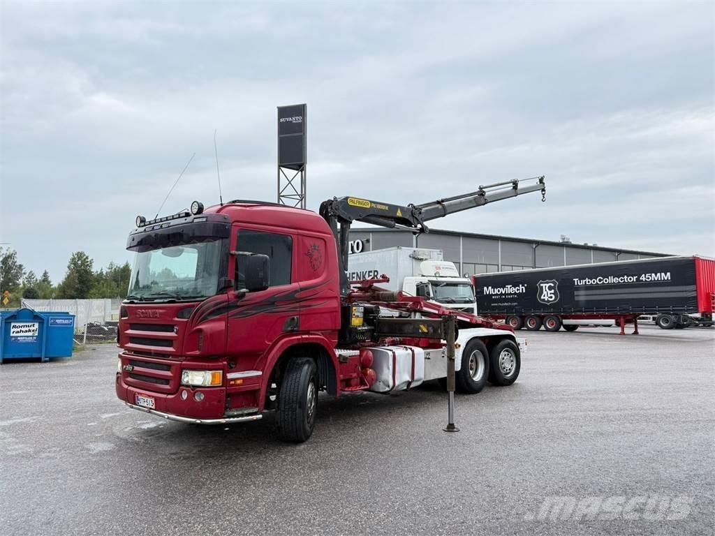 Scania P 310 Vlakke laadvloer met kraan