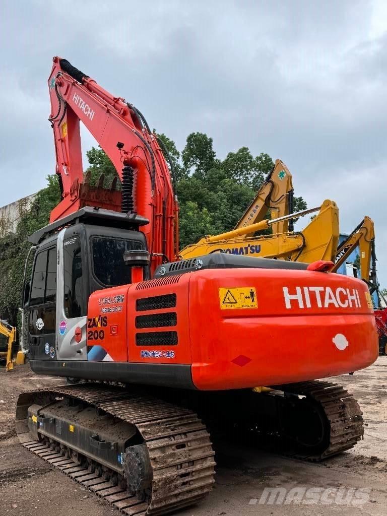 Hitachi ZX 200 Rupsgraafmachines