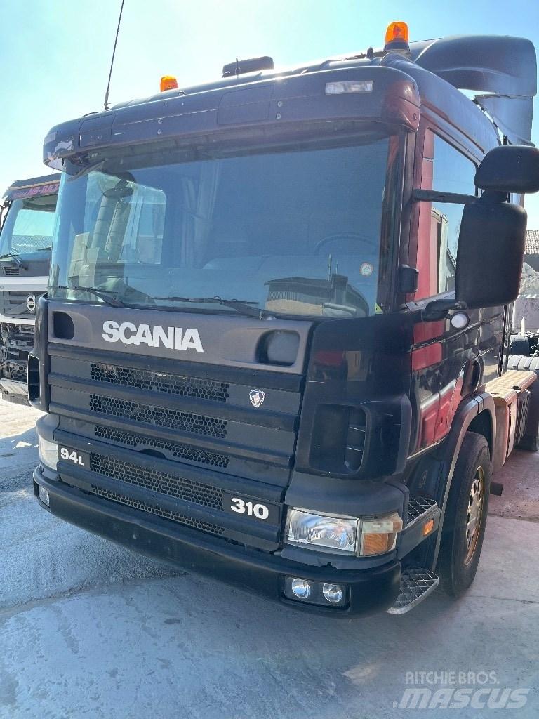 Scania P 94 L 310 Trekkers