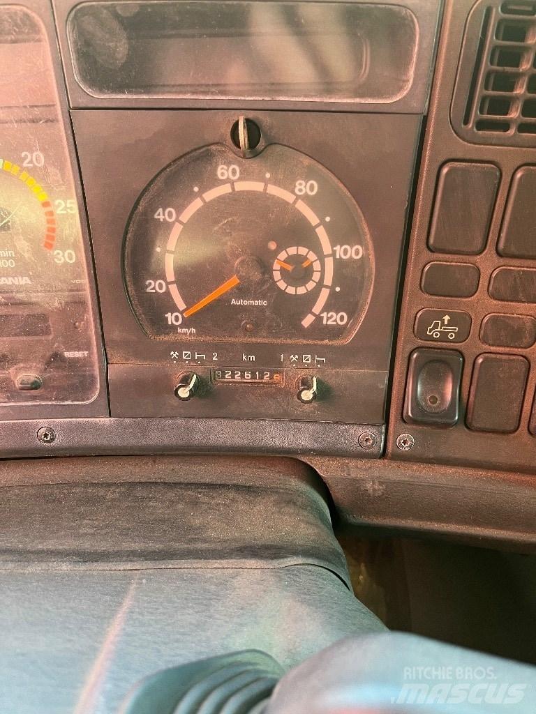 Scania P 94 L 310 Trekkers