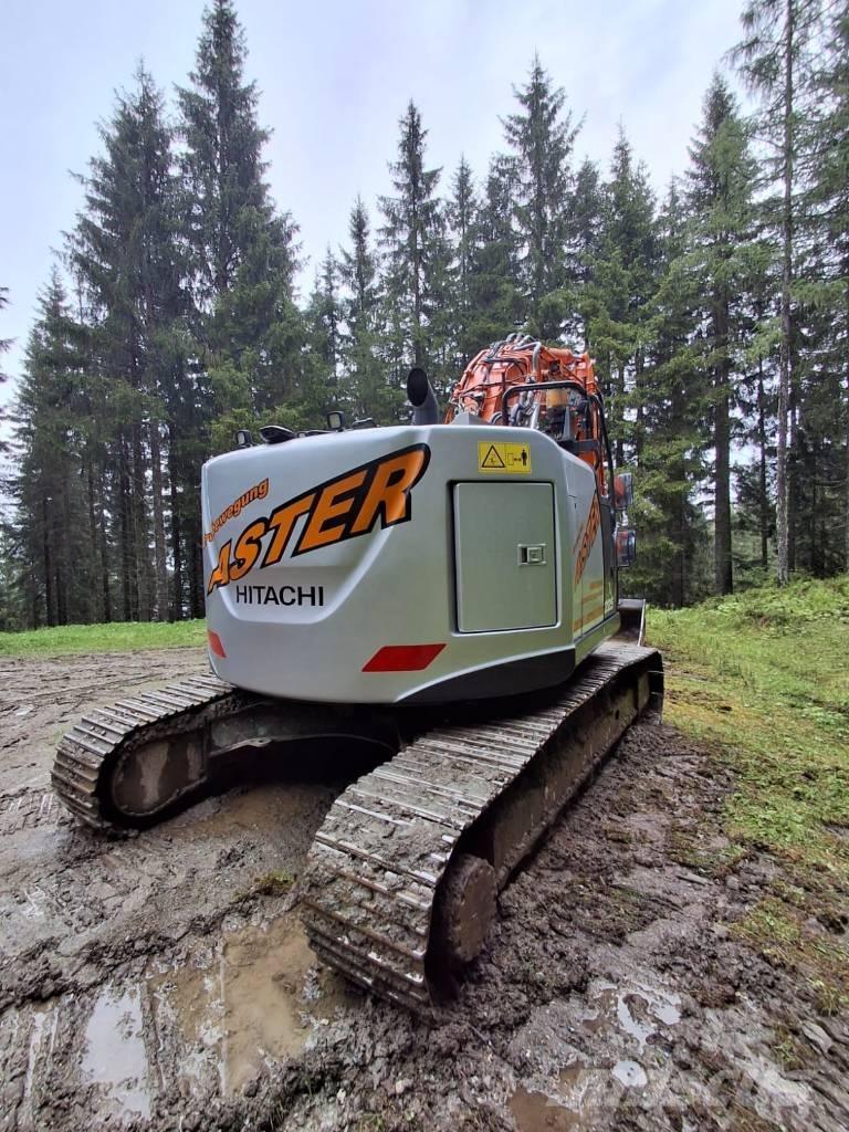 Hitachi ZX 225 US LC Rupsgraafmachines