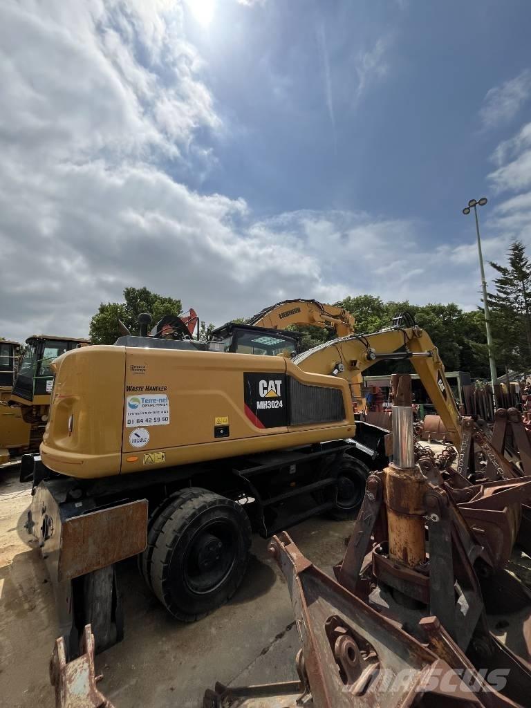 CAT MH 3022 Wielgraafmachines
