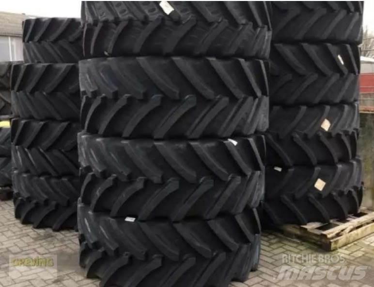 BKT 650/65R42 Banden, wielen en velgen
