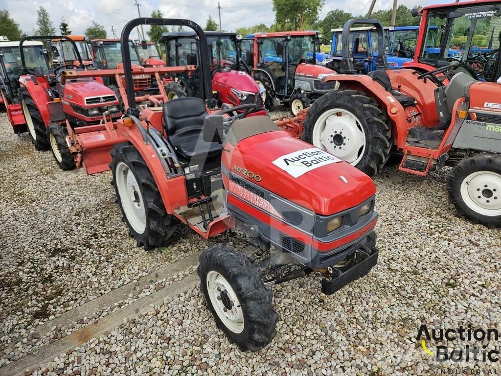 Mitsubishi MT200 Tractoren