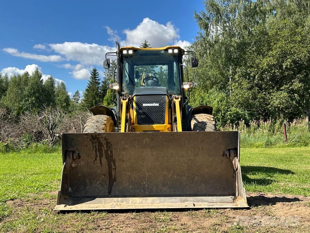 Komatsu WB 97 S-8 Graaf-laadcombinaties