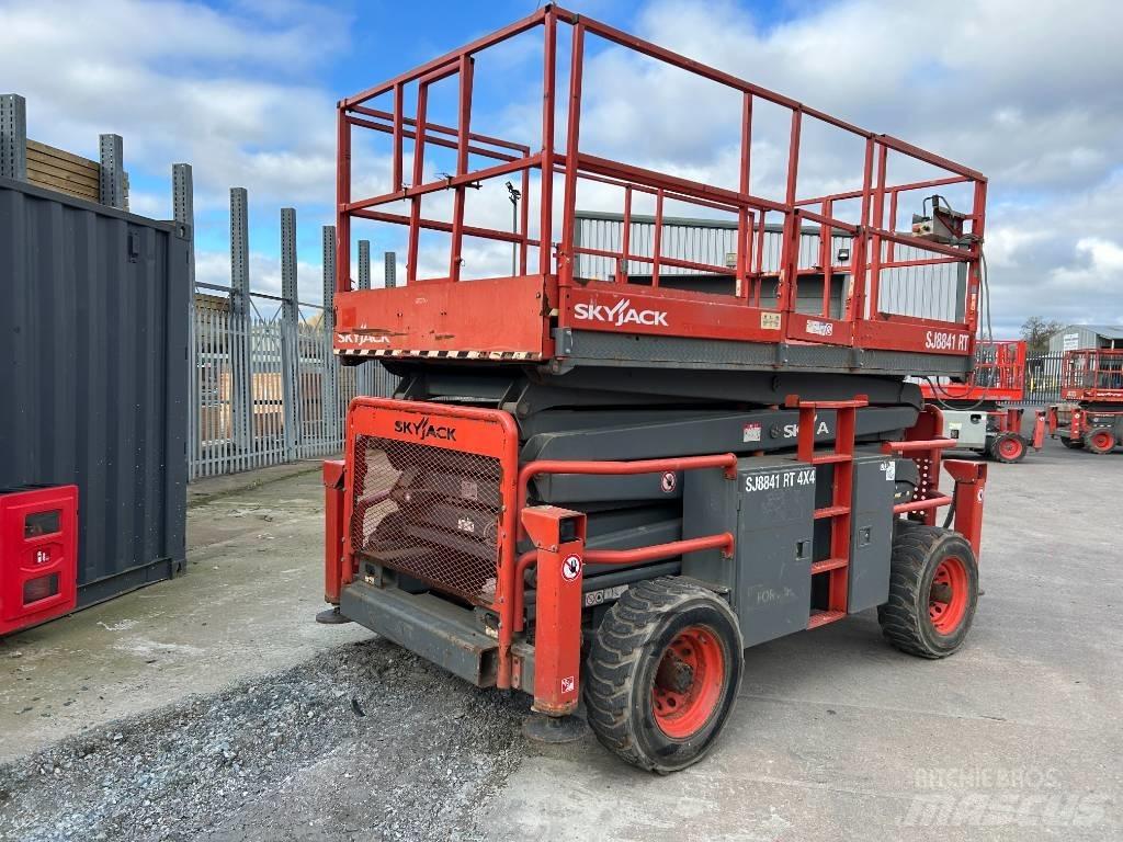 SkyJack SJ 8841 RT Schaarhoogwerkers