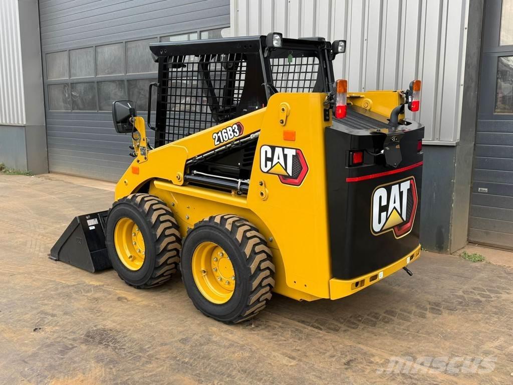 CAT 216B3 Wielladers
