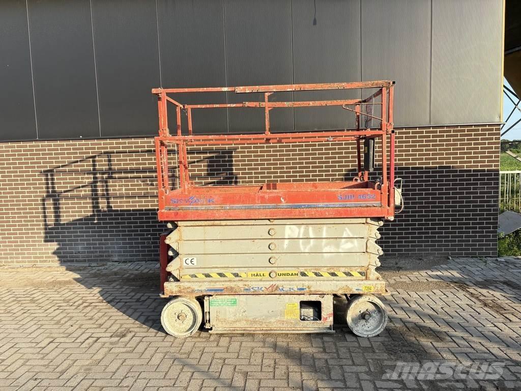 SkyJack 3246 Schaarhoogwerkers